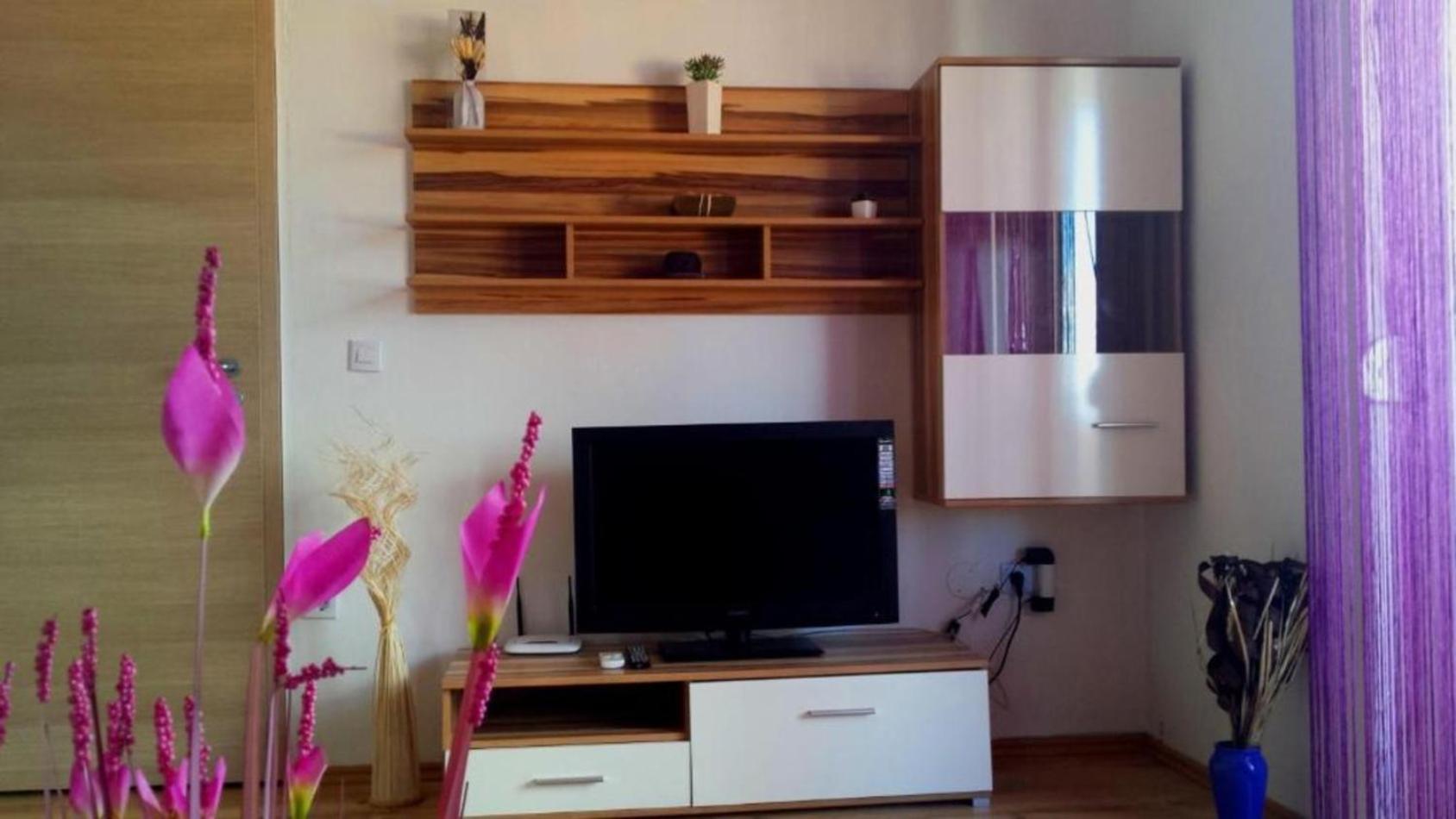 Sarita 2 Makarska